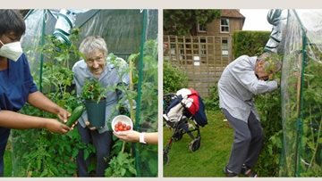 Richards green fingers inspire Residents and Colleagues at Manor House
